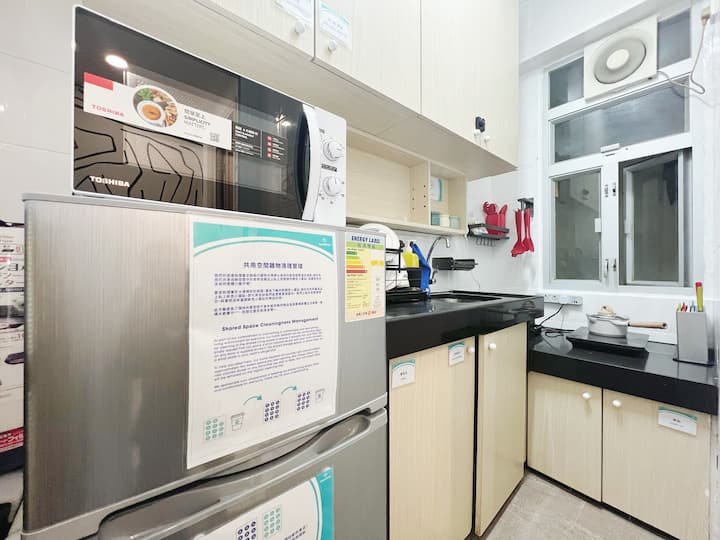 Co-living Sunshine Window Double@292 Hennessy Road - Wan Chai