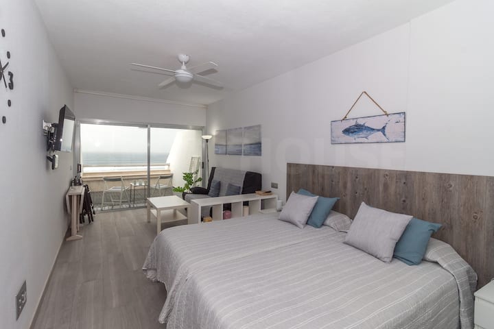 Moderno Estudio Con Terraza En Pº Las Canteras. - Las Palmas de Gran Canaria