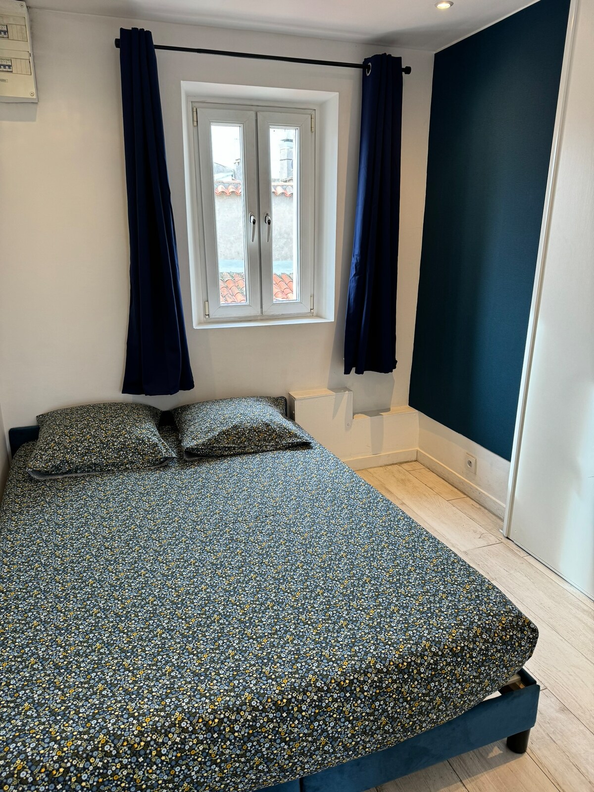 غرفة النوم 2