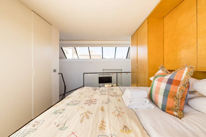 Bellevue Notting Hill 2 Bed by Holland Park gallery image 5