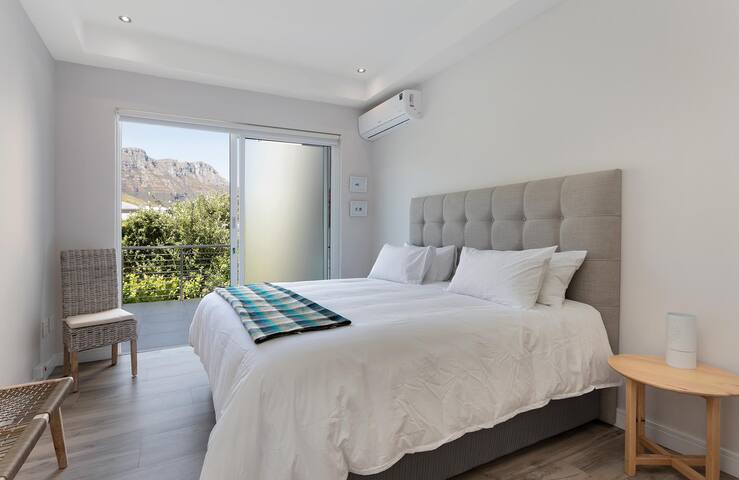 Beautiful beach house gallery image 3