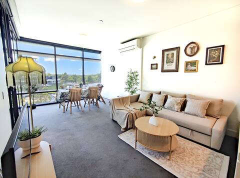 French Style 2BR+kid room w view in Olympic Park