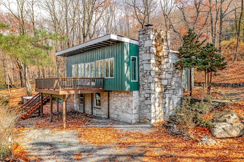 Harpers Ferry Escape w/ Hot Tub