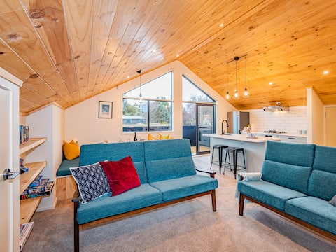The Blue Door Chalet