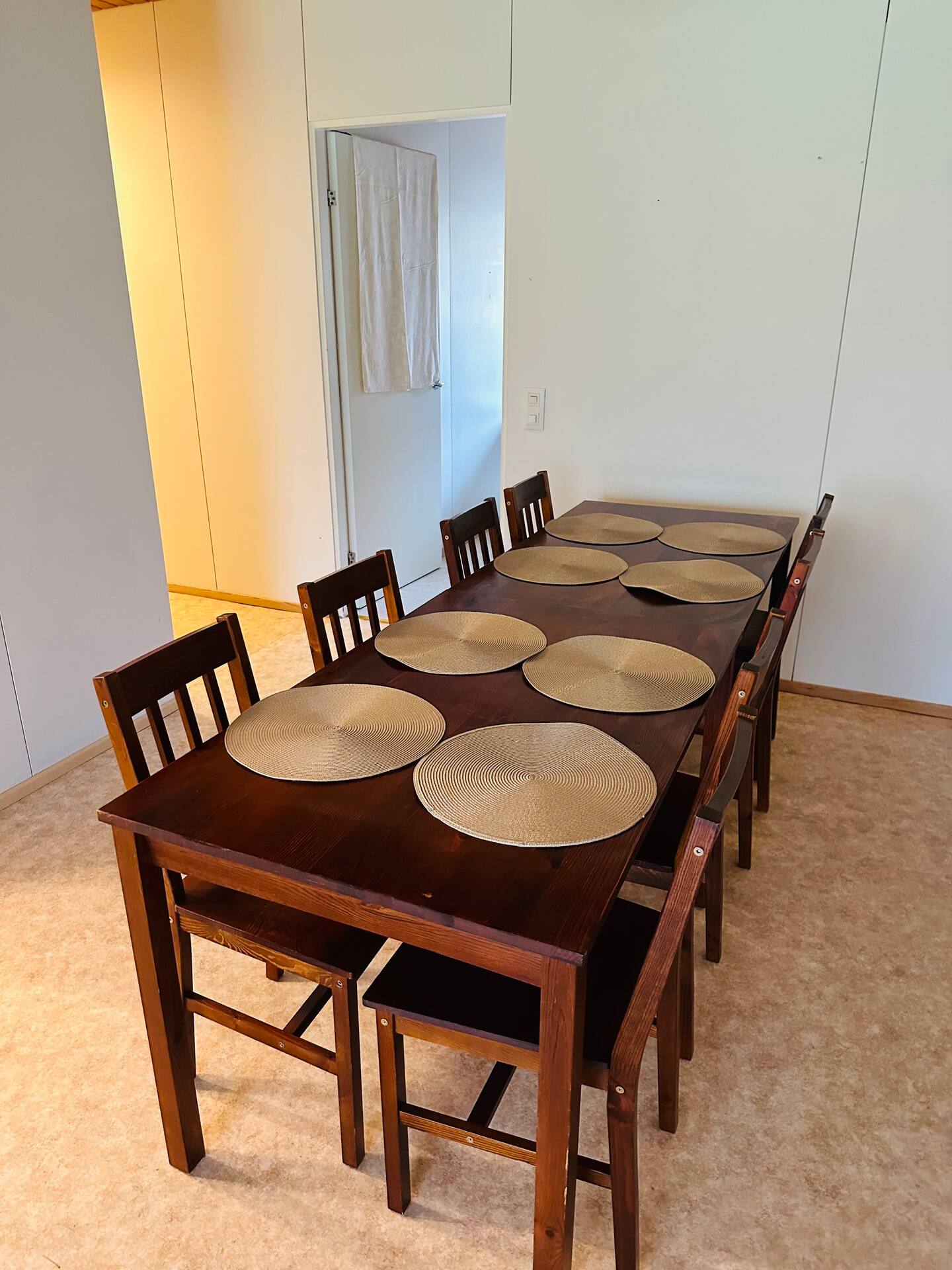 Rauhallinen Rivitalo Neliö 2