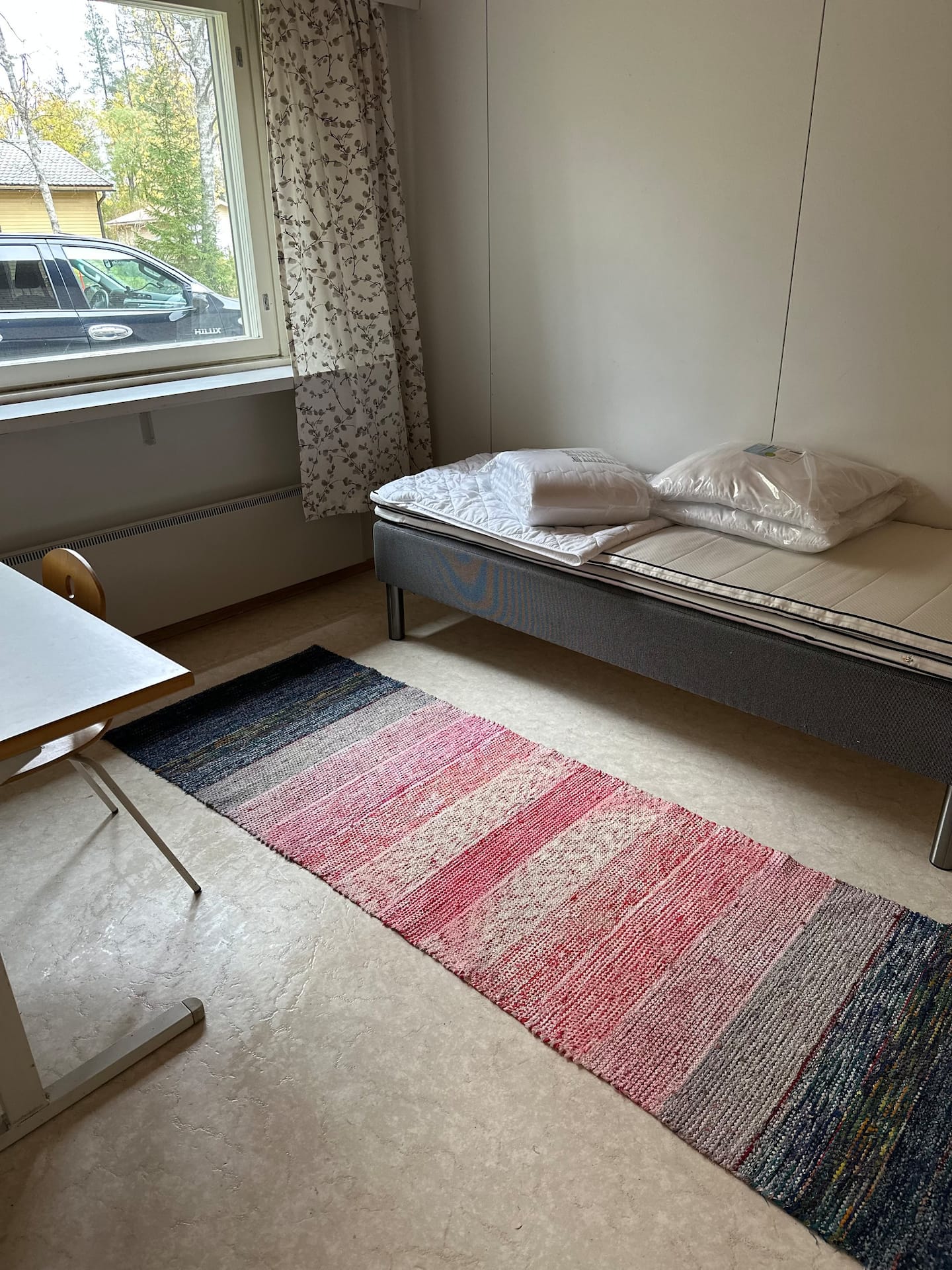 Rauhallinen Rivitalo Neliö 3