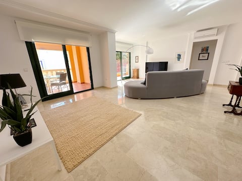 Successful Airbnb property: Spacious luxury apartment in Xàbia / Jávea