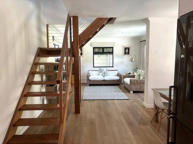 Self-catering Pool-side Guesthouse gallery image 4