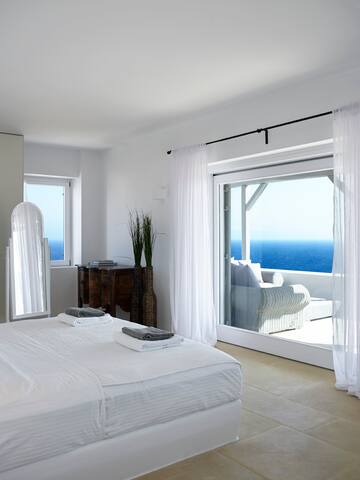 Paradise Estate Villa Carina | Pool & Ocean View gallery image 3