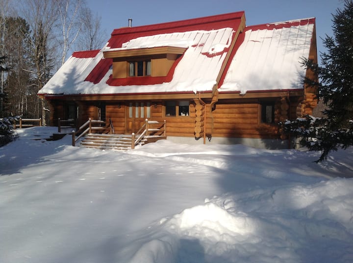 Log House With  Mountain View Close To Ski Slopes - Mont-Tremblant
