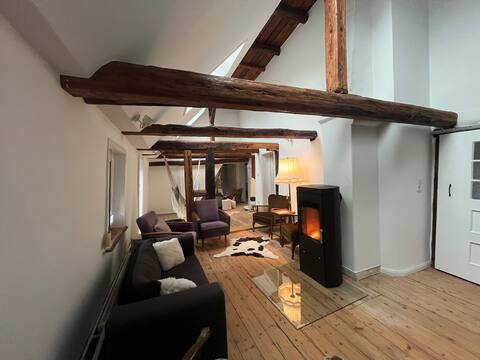 Large half-timbered house + sauna + 2 bathrooms/2 kitchens