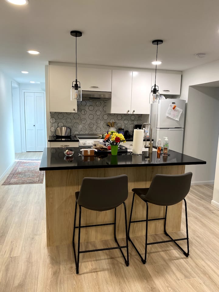 Midtown Gem - Omaha