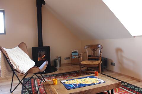 Popular Airbnb listing: Apartment at the Foot of the Tower in Doubs