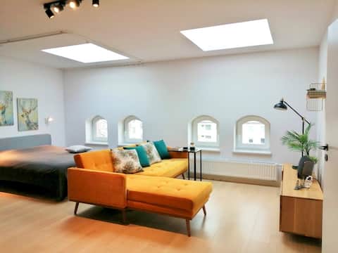 Successful Airbnb property: Penthouse in heart of Wroclaw in Przedmieście Oławskie