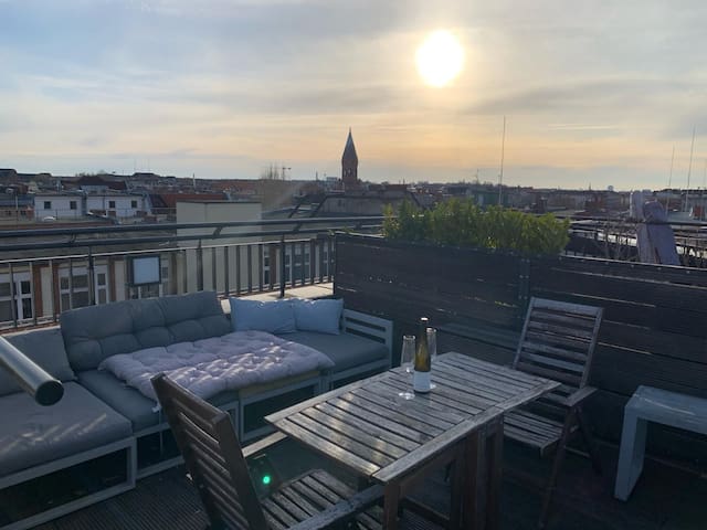 Luxury Penthouse with Panoramic 360 Views