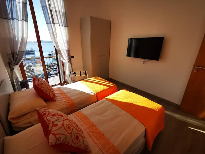 Casa Vacanze Puteoli Sea View - Pozzuoli