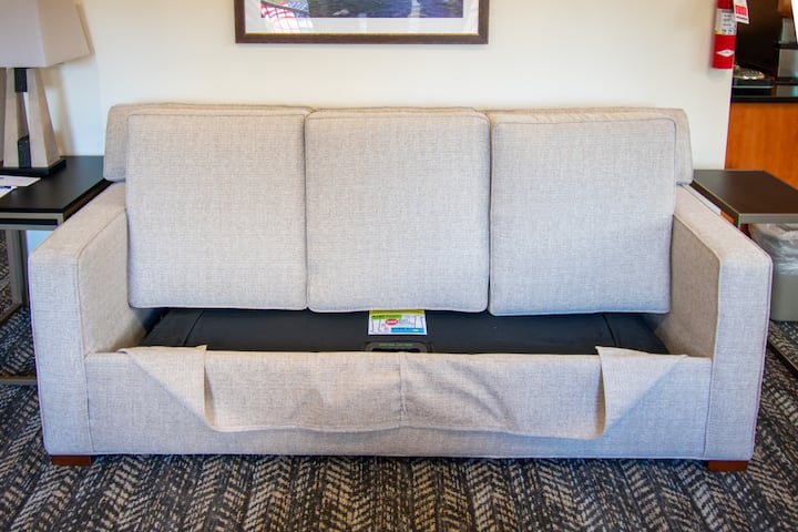 Брачен кауч (широк 150-179 см)