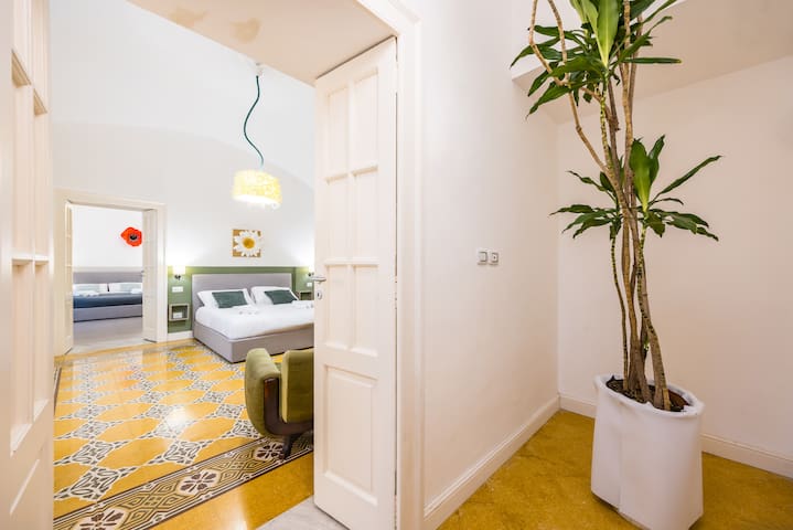 Kea Home, entire house in the heart of Naples