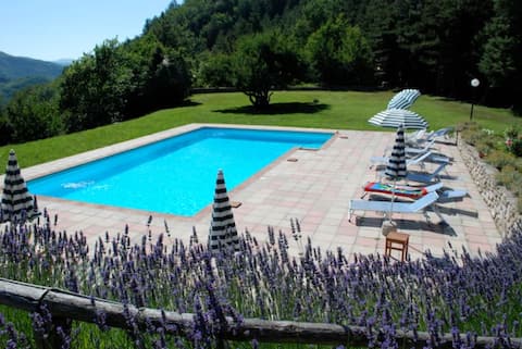 Villa +Cottage with pool in Alta Tuscany