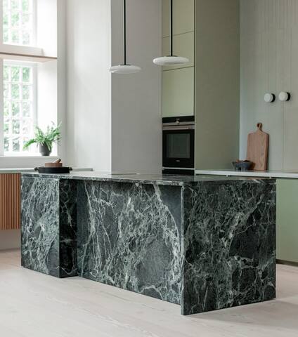 Designer 2-level flat in Hackney gallery image 5