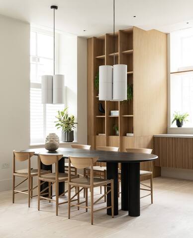 Designer 2-level flat in Hackney gallery image 2