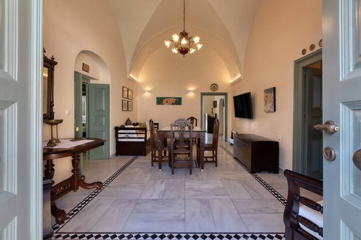 Villa Historia Oia gallery image 4