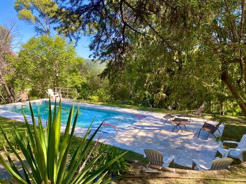 Spacious Casa Quinta Pileta Parrilla Cancha Tennis