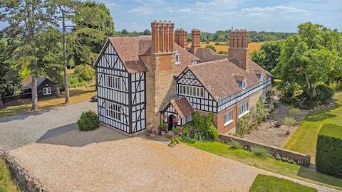 Pirton Court
