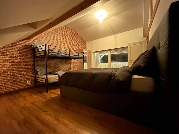 საძინებელი 1