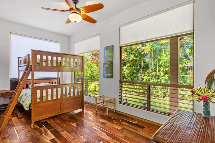 双层卧室-全尺寸床垫