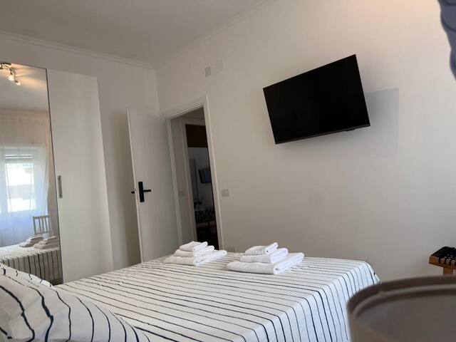 Appartamento privato 3 camere 3 bagni e cucina gallery image 4