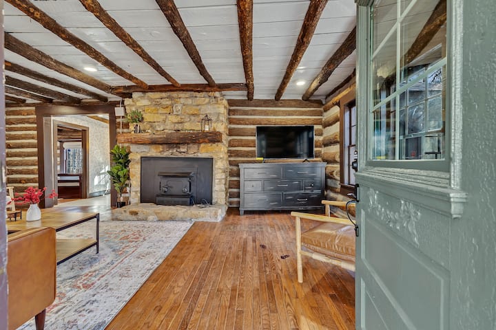 Cozy Restored Cabin By Nashville - Fairview, TN