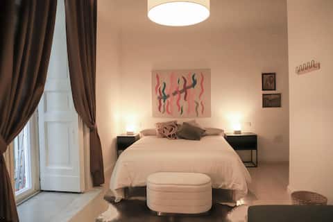 Successful Airbnb property: Le Scalette in Santa Chiara: Apt Spaccanapoli in Napoli