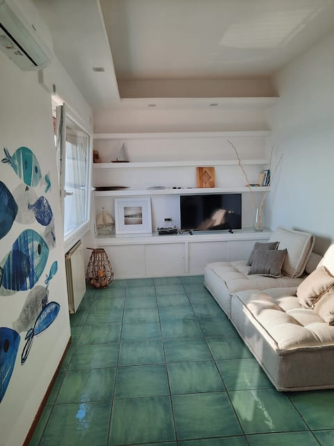 Proprietà Airbnb di successo: Sea outside apartment a Civitavecchia
