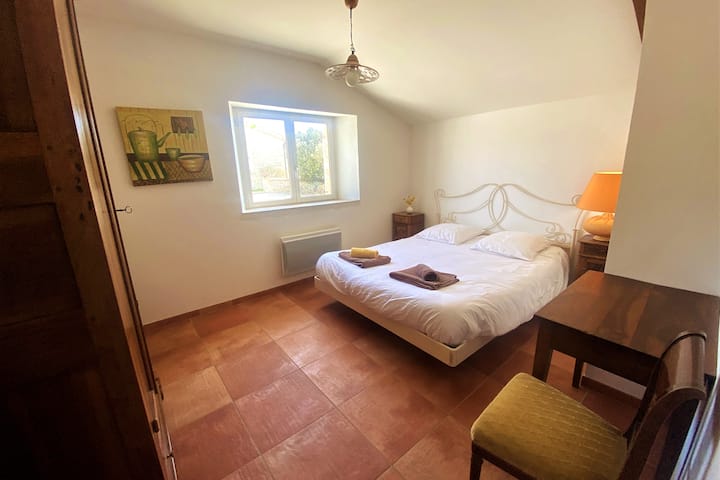 ห้องนอนที่ 4 - เตียงคู่ 1 หลัง