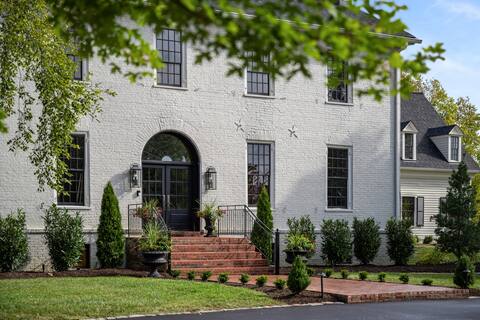 Luxury Estate / Retreat Venue