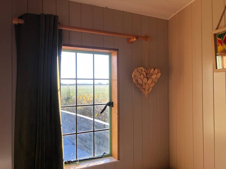 Поглед кон спалната соба