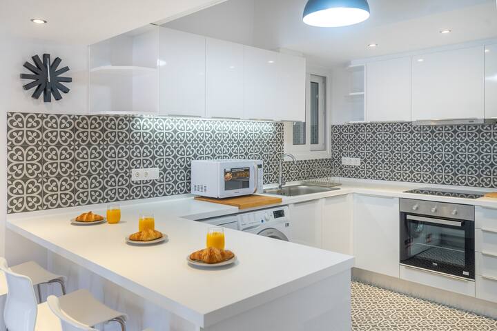 Platinum Acropolis View – 3 BD Apartment gallery image 3