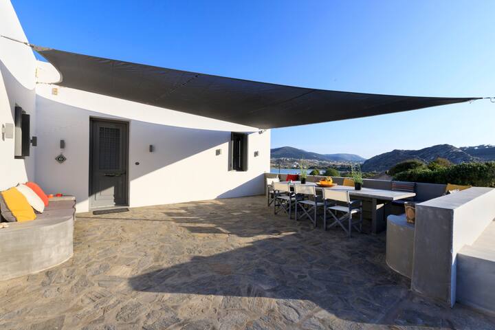 Wild Rock Deluxe Villa gallery image 5