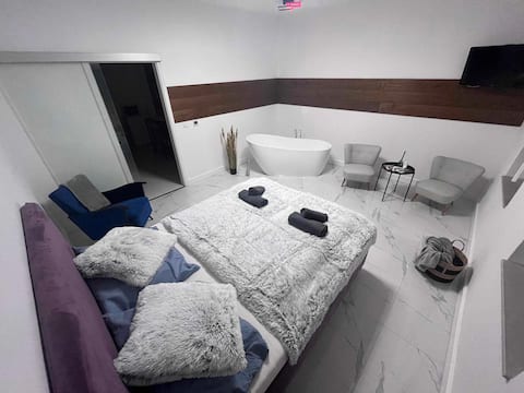 Origo Apartman Purple