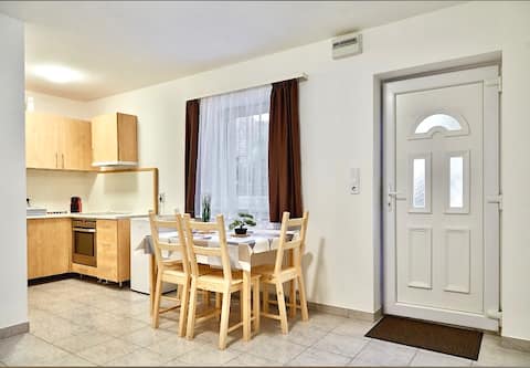 AqFel Airport Apartment