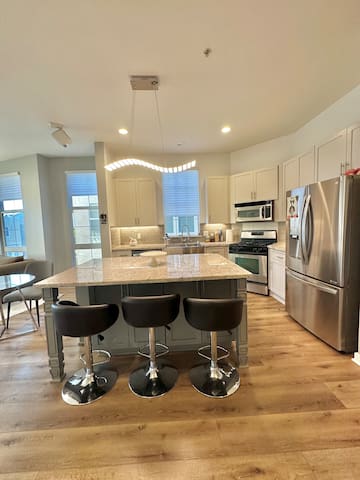 Designer Loft in Playa Vista gallery image 3