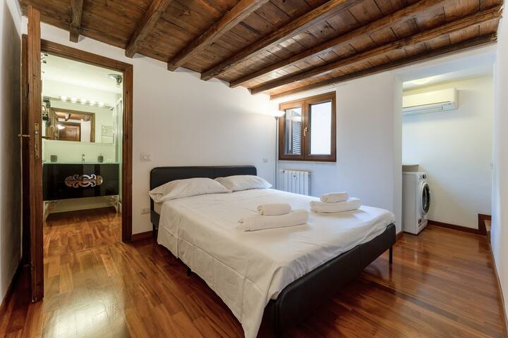 Ciambella Arch Apartment gallery image 4