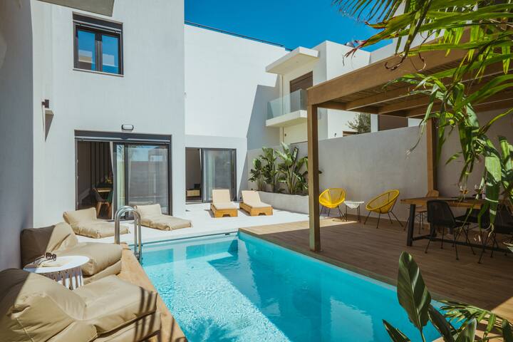 Anemmaro Luxury Villa 2