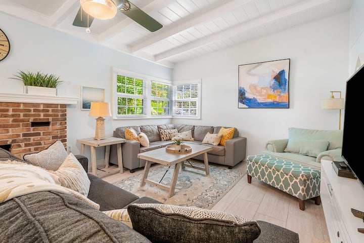 Island Estate: Pool, Tiki Lounge Near Atlantic Av - Boynton Beach