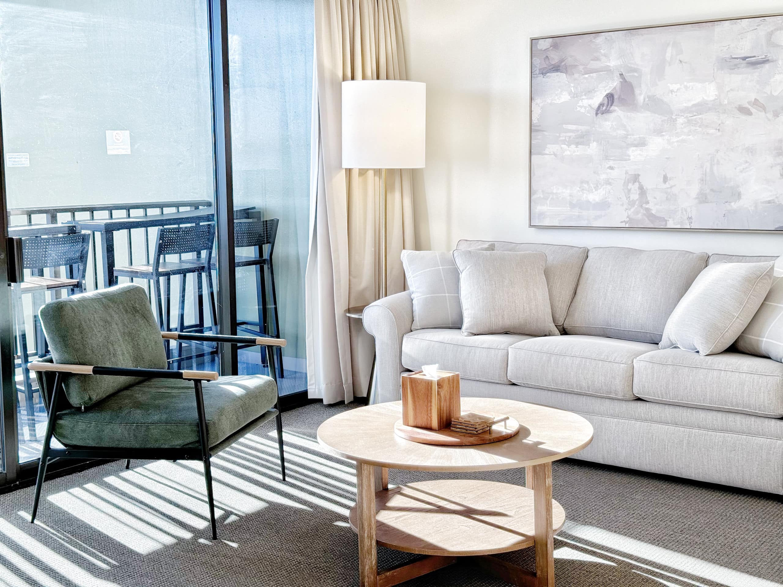 New! Mid-Century Island Style 1BR Condo~ - Image 4