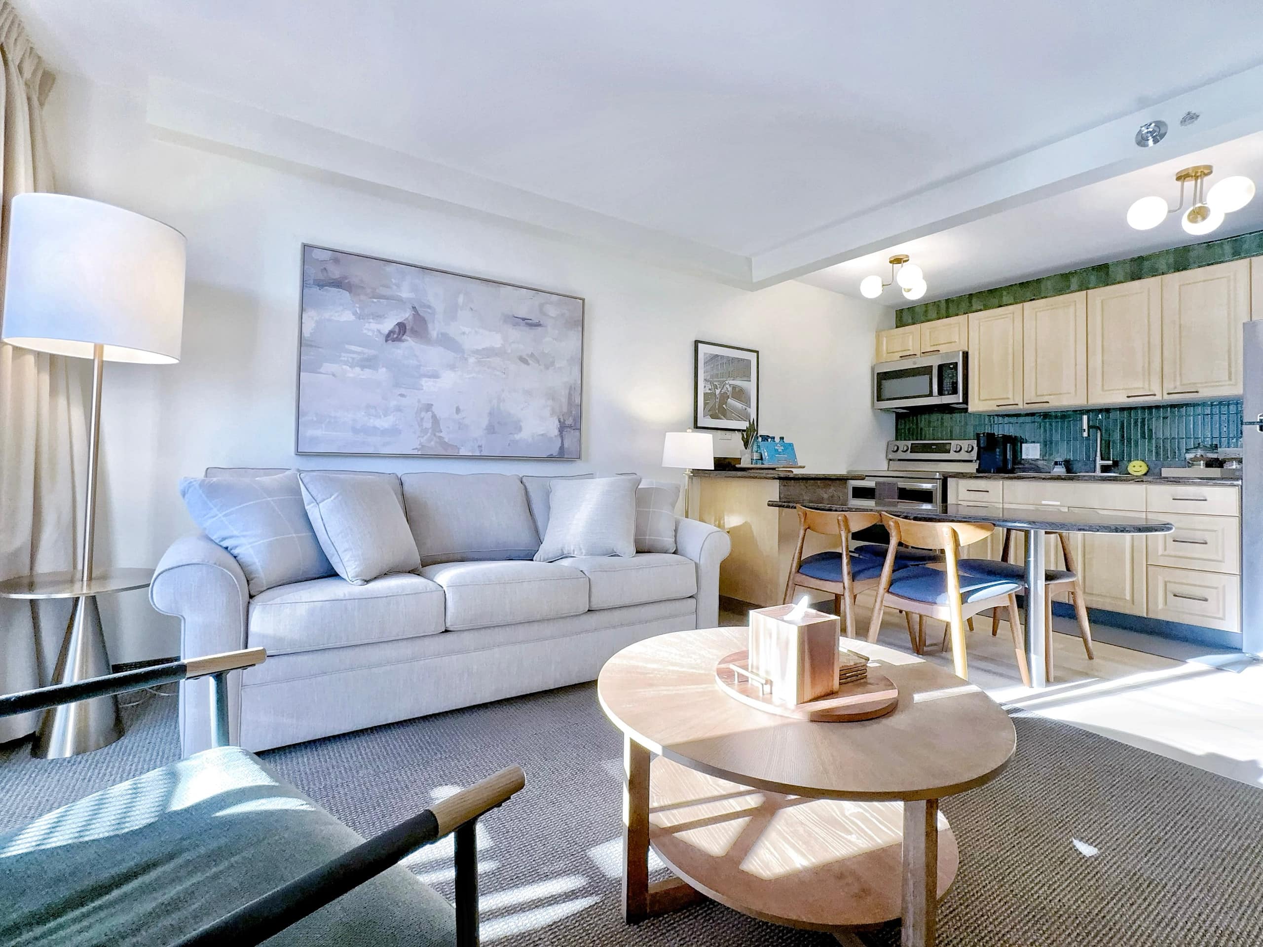 New! Mid-Century Island Style 1BR Condo~ - Image 14
