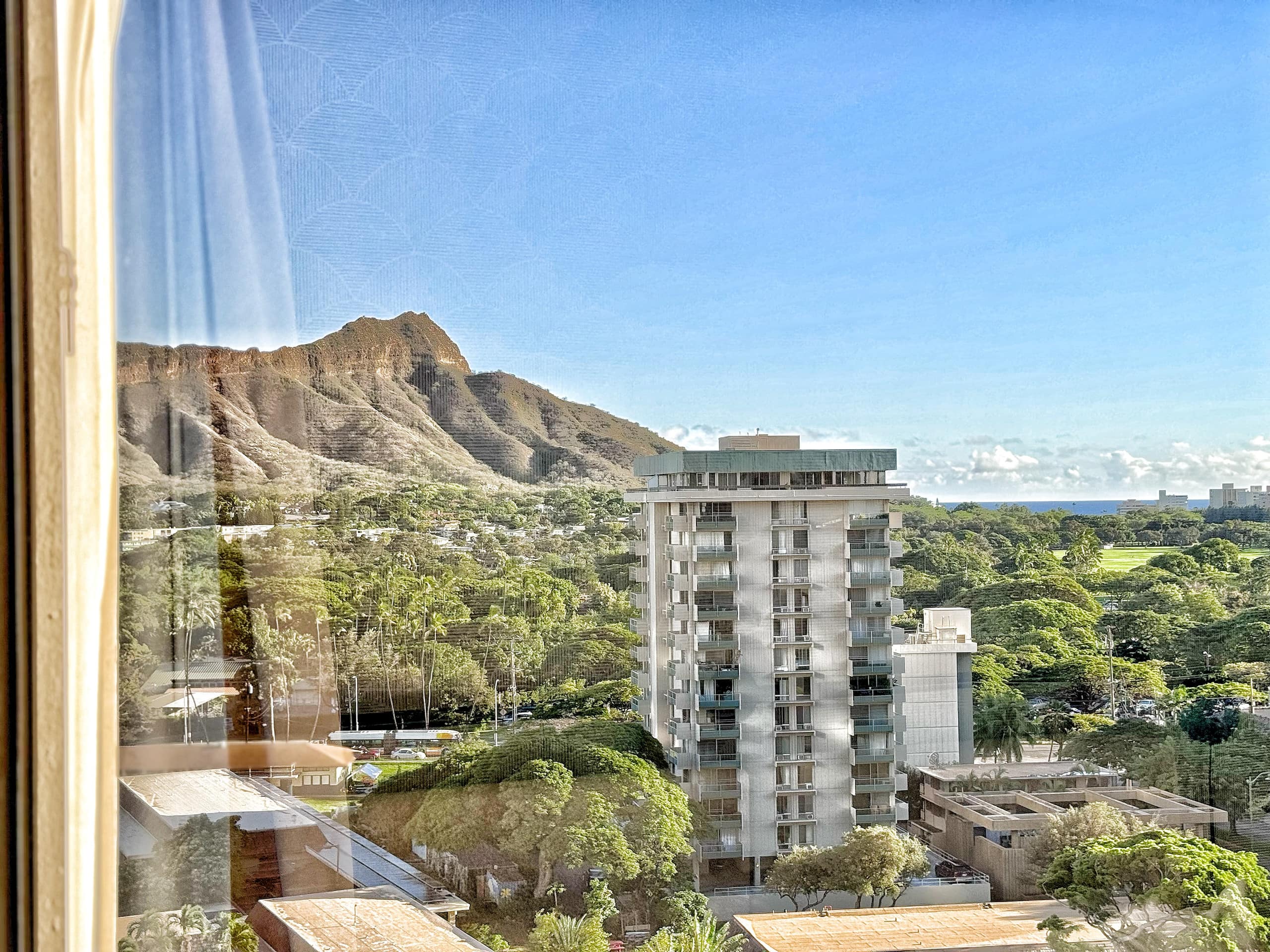 New! Mid-Century Island Style 1BR Condo~ - Image 40