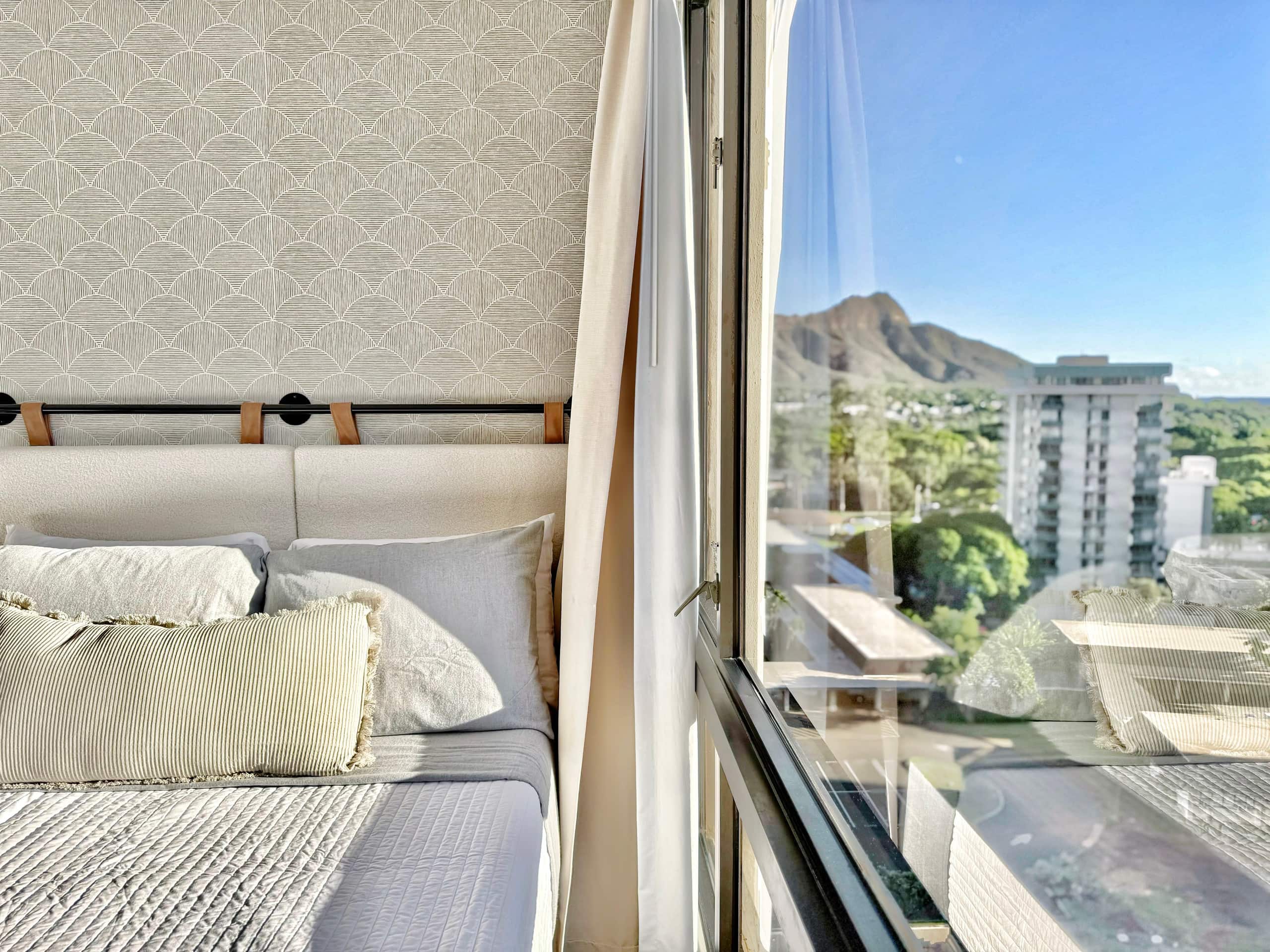 New! Mid-Century Island Style 1BR Condo~ - Image 36