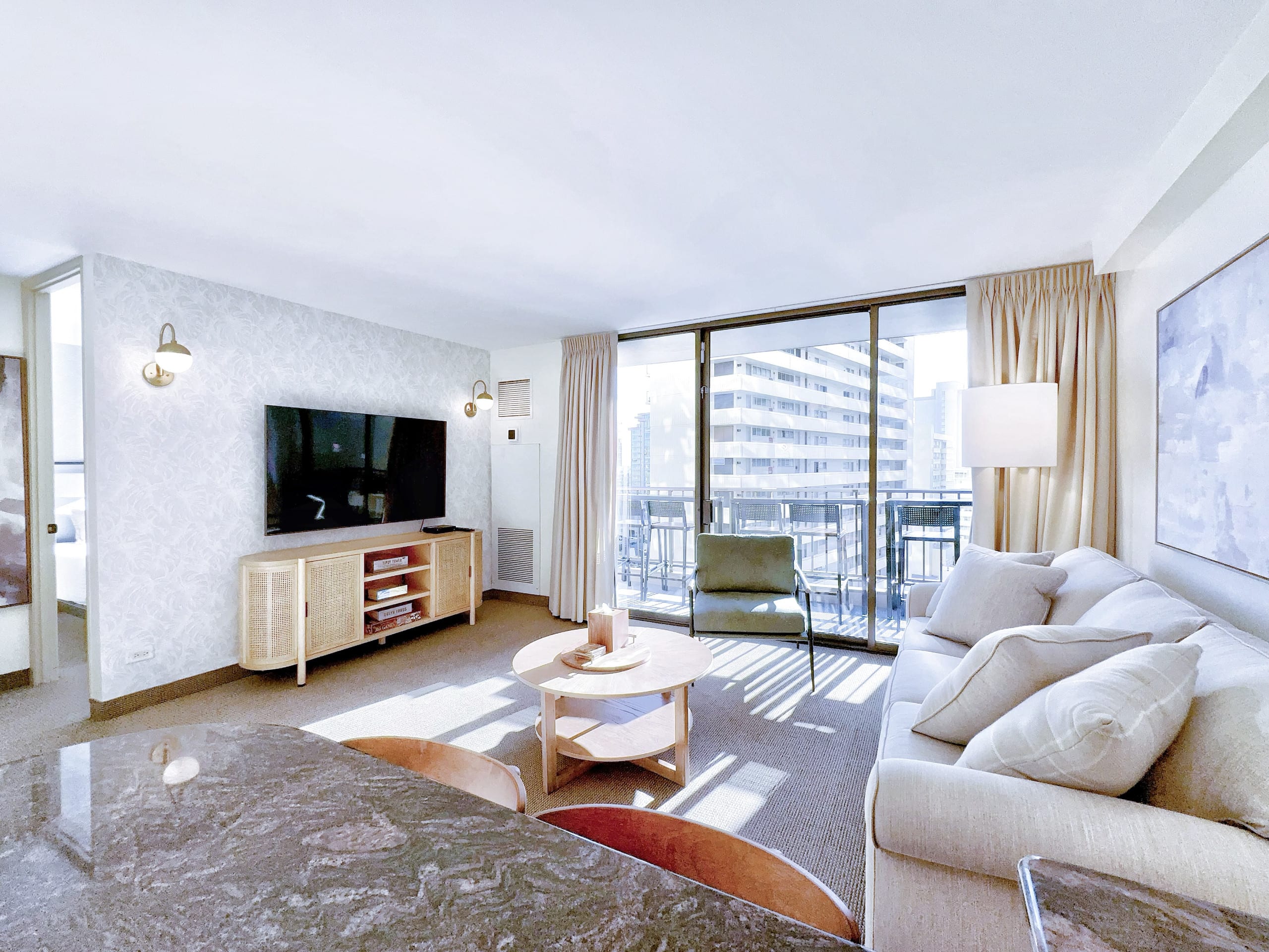 New! Mid-Century Island Style 1BR Condo~ - Image 6